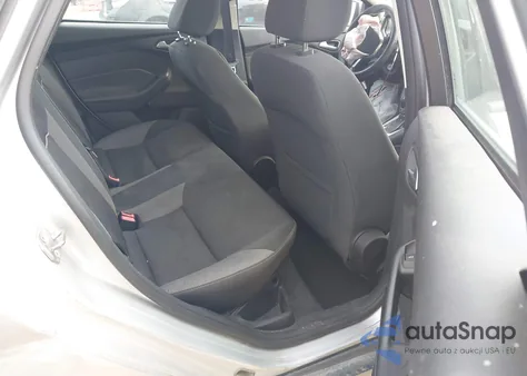 2014 Ford Focus Se z USA, uszkodzony, nr VIN 1FADP3F25EL369309